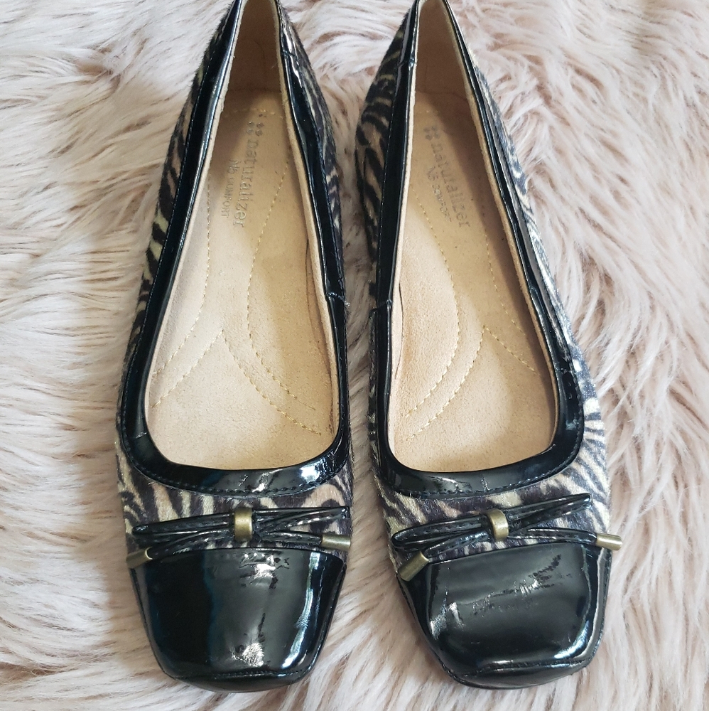 4/$25 Naturalizer leopard comfort flat size 7N